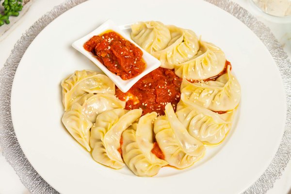 How Has UK Cooking Evolved Over the Last Century?